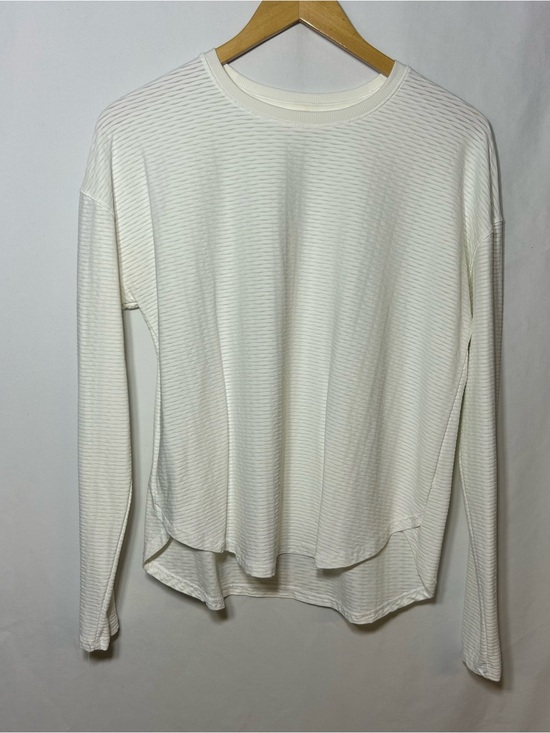 CALIA by Carrie Underwood Tops - Calia White Long Sleeve Textured Lightweight Top Shirt Workout Medium